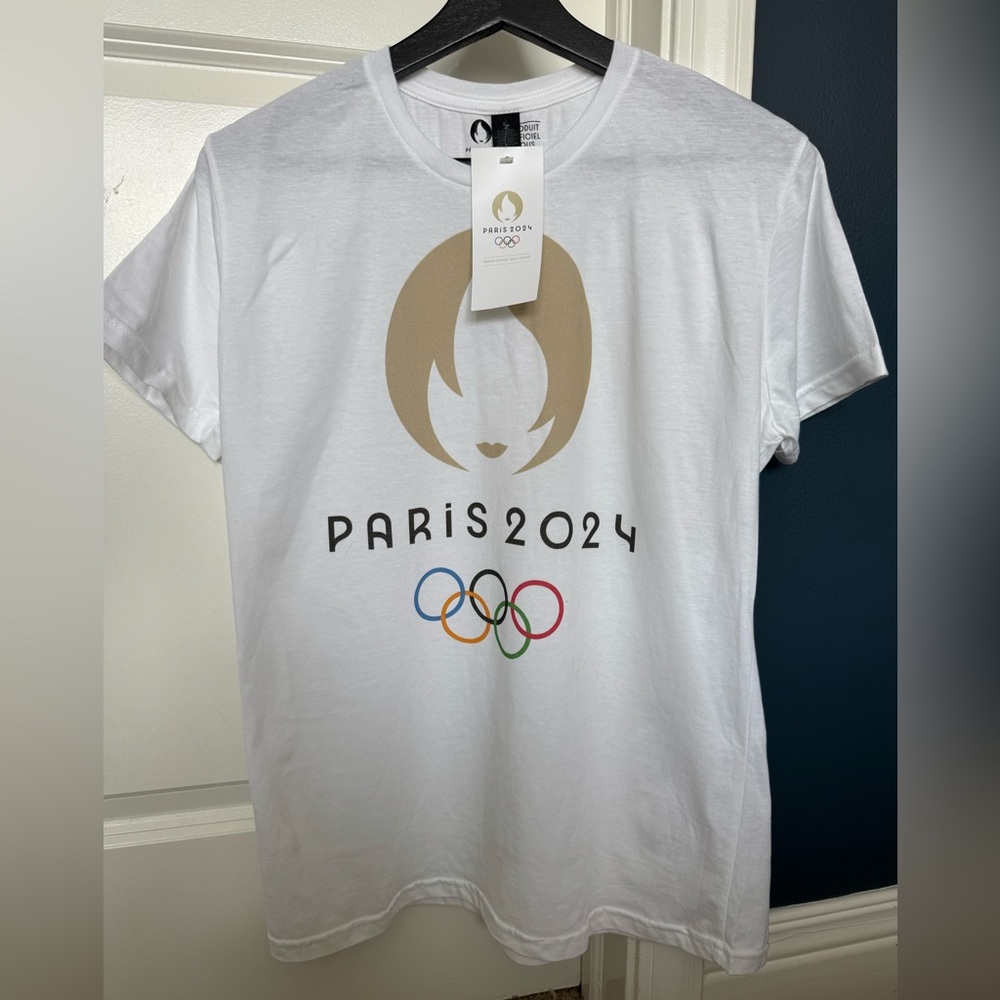 NWT Official Paris 2024 Olympic T-Shirt Size L